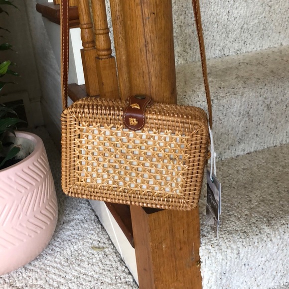 Handbags - NWT Genuine Leather Boho Tropical Hand Woven Square Rattan Shoulder Bag